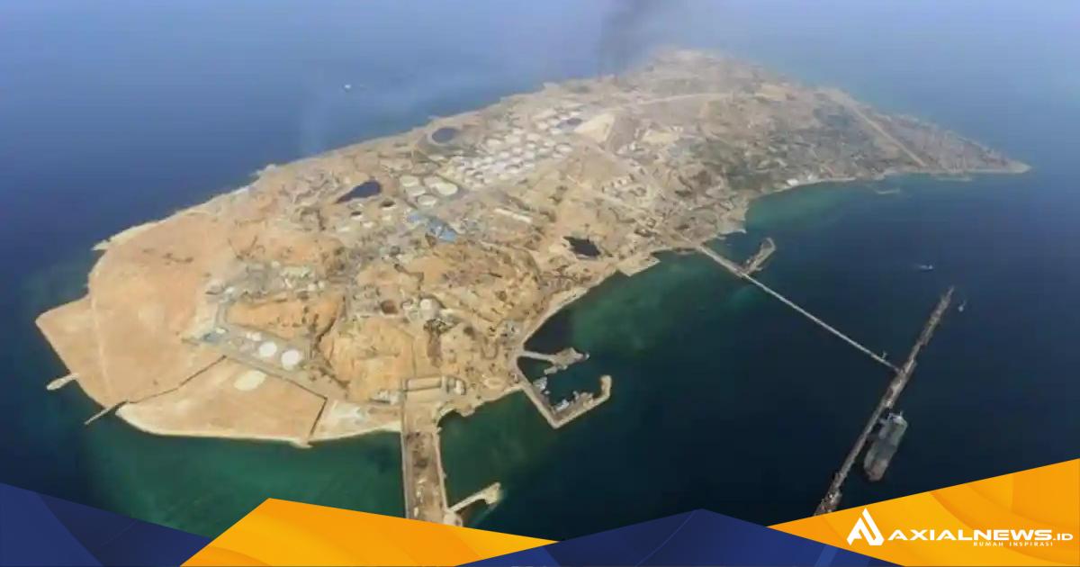 Jantung kerajaan minyak Iran telah diserang oleh Amerika Serikat